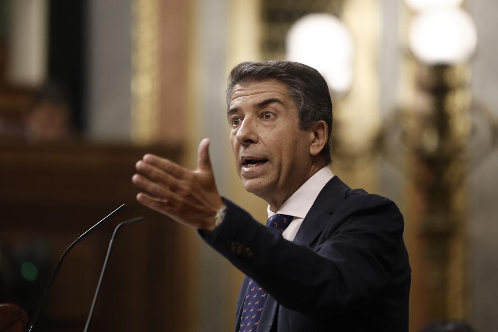 El diputado del PP Pedro Muñoz Abrines, durante su intervención.