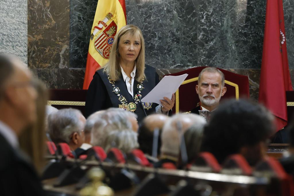 Isabel Perelló, en su discurso de la Apertura del Año Judicial en presencia del Rey Felipe VI.