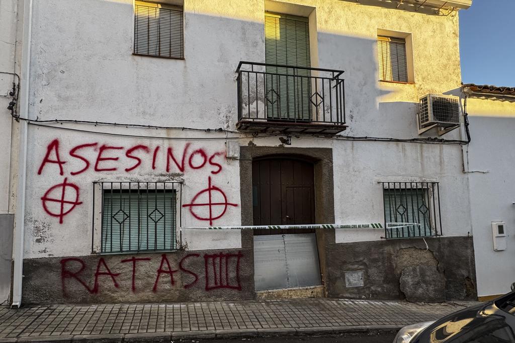 La vivienda de los acusados del crimen de Francisca Cadenas, en Hornachos (Badajoz).