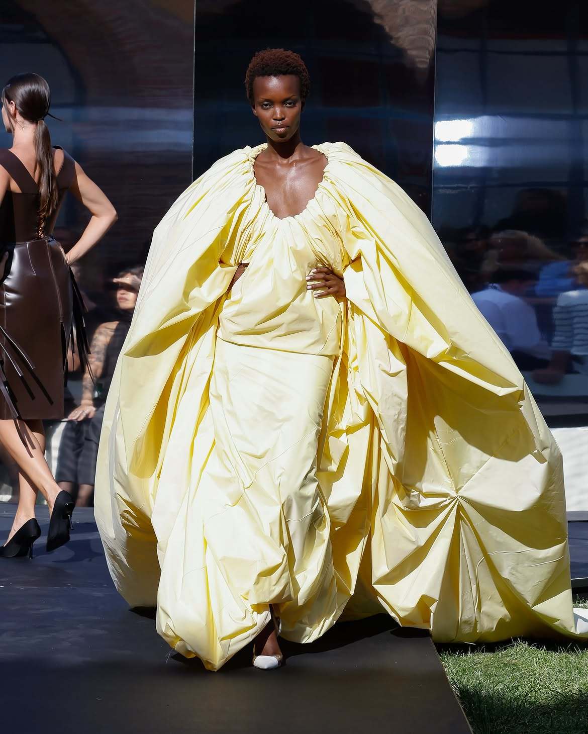 Uno de los diseños de Antonio del Canto en la MBFW