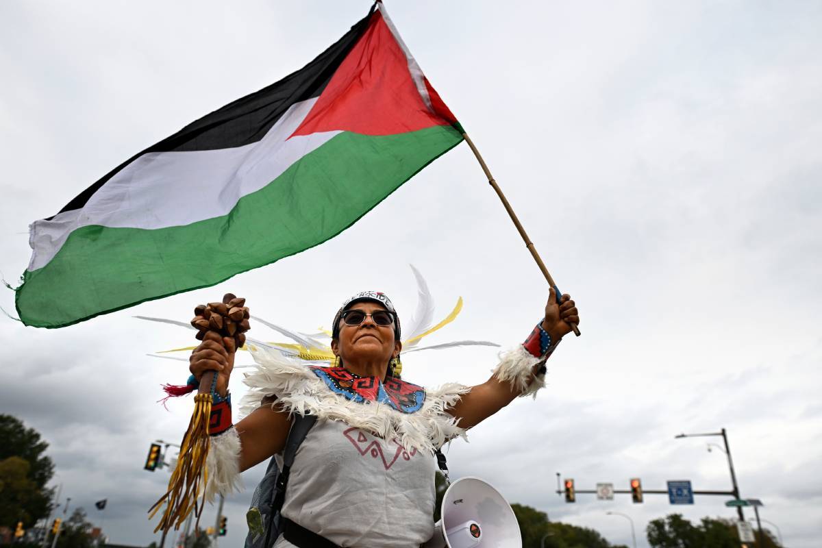 Maniestantes propalestina a las puertas del concierto de Ed Sheeran en Filadelfia