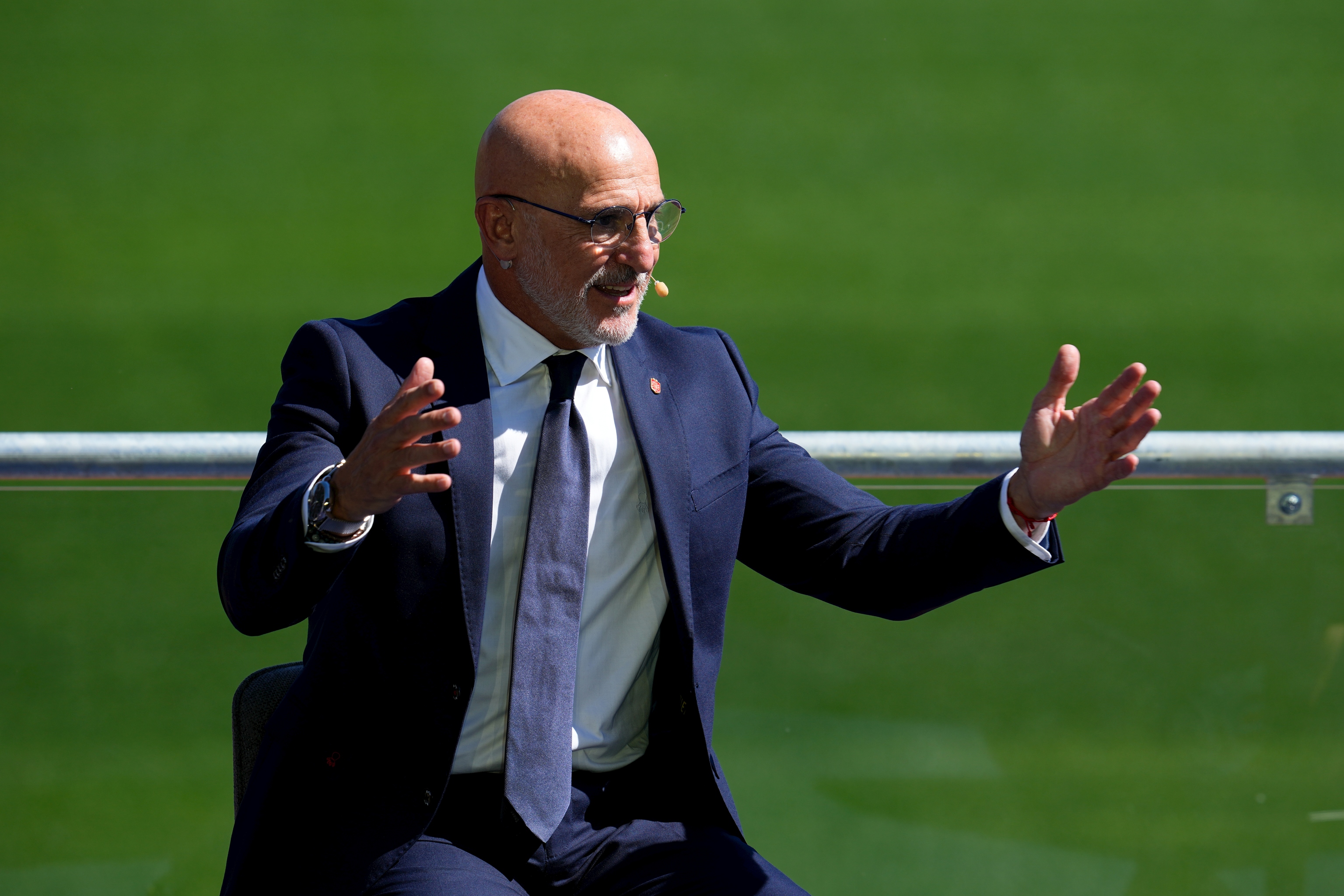 El seleccionador, durante su acto de renovaci