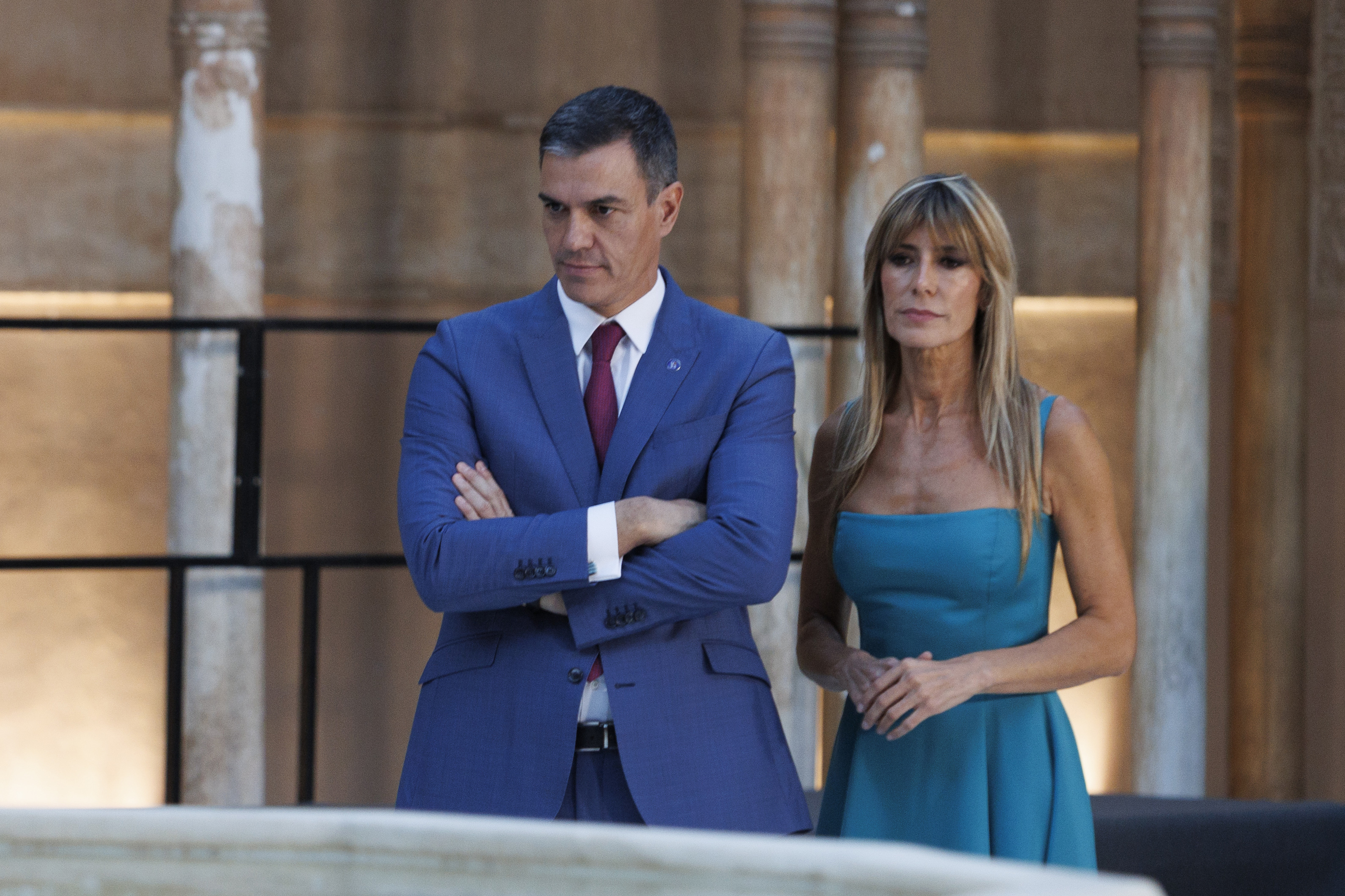 El presidente Sánchez junto a su mujer Begoña Gómez en 2023