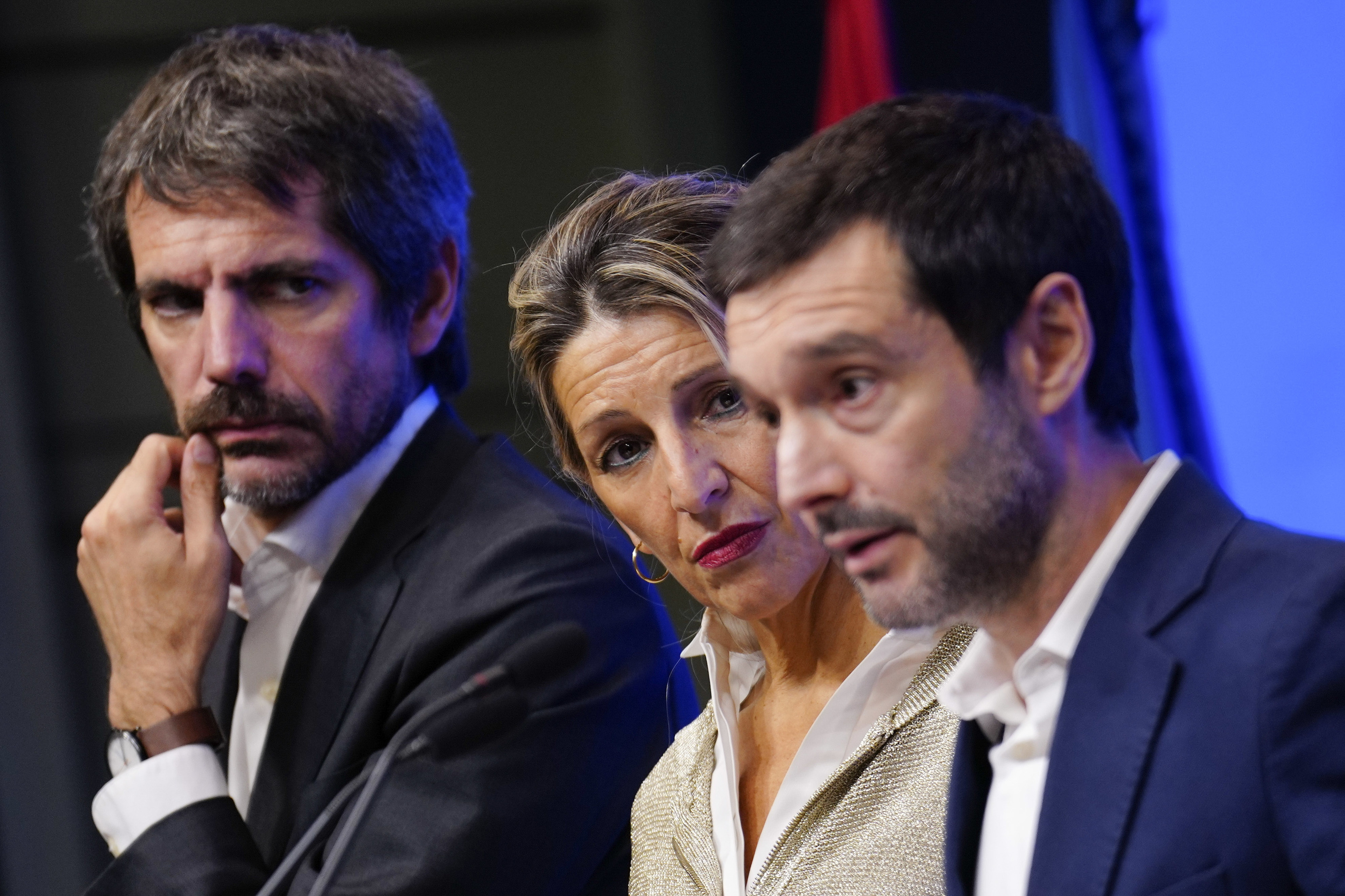 Ernest Urtasun, Yolanda Díaz y Pablo Bustinduy, de Sumar, el martes presentando los decretos de vivienda.