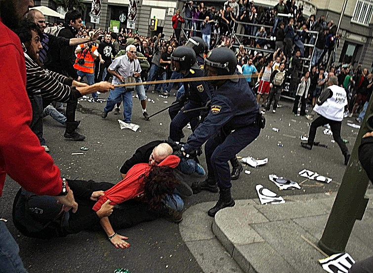 Disturbios durante la protesta de 'Rodea el Congreso' de 2012.