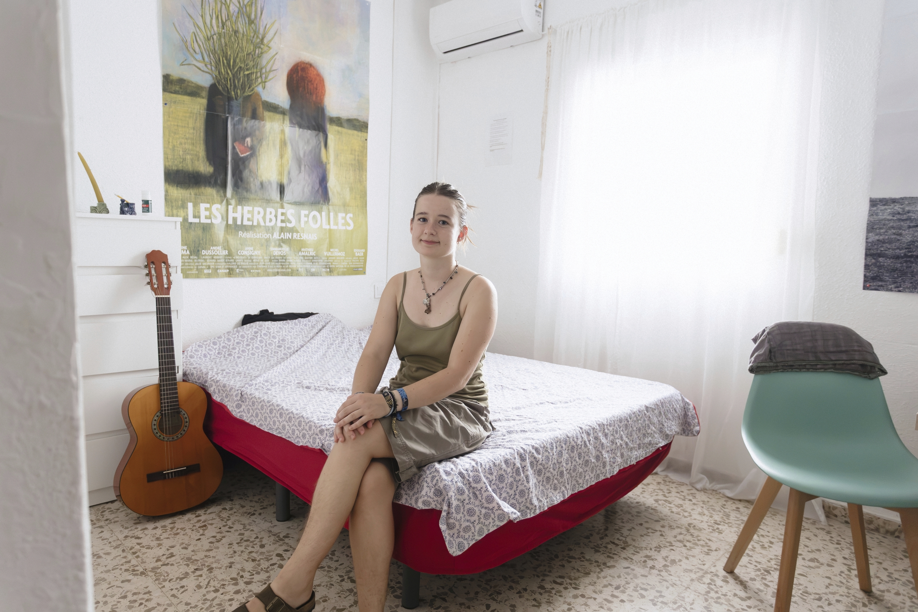 Alba, estudiante canaria que comparte un piso sin salón.