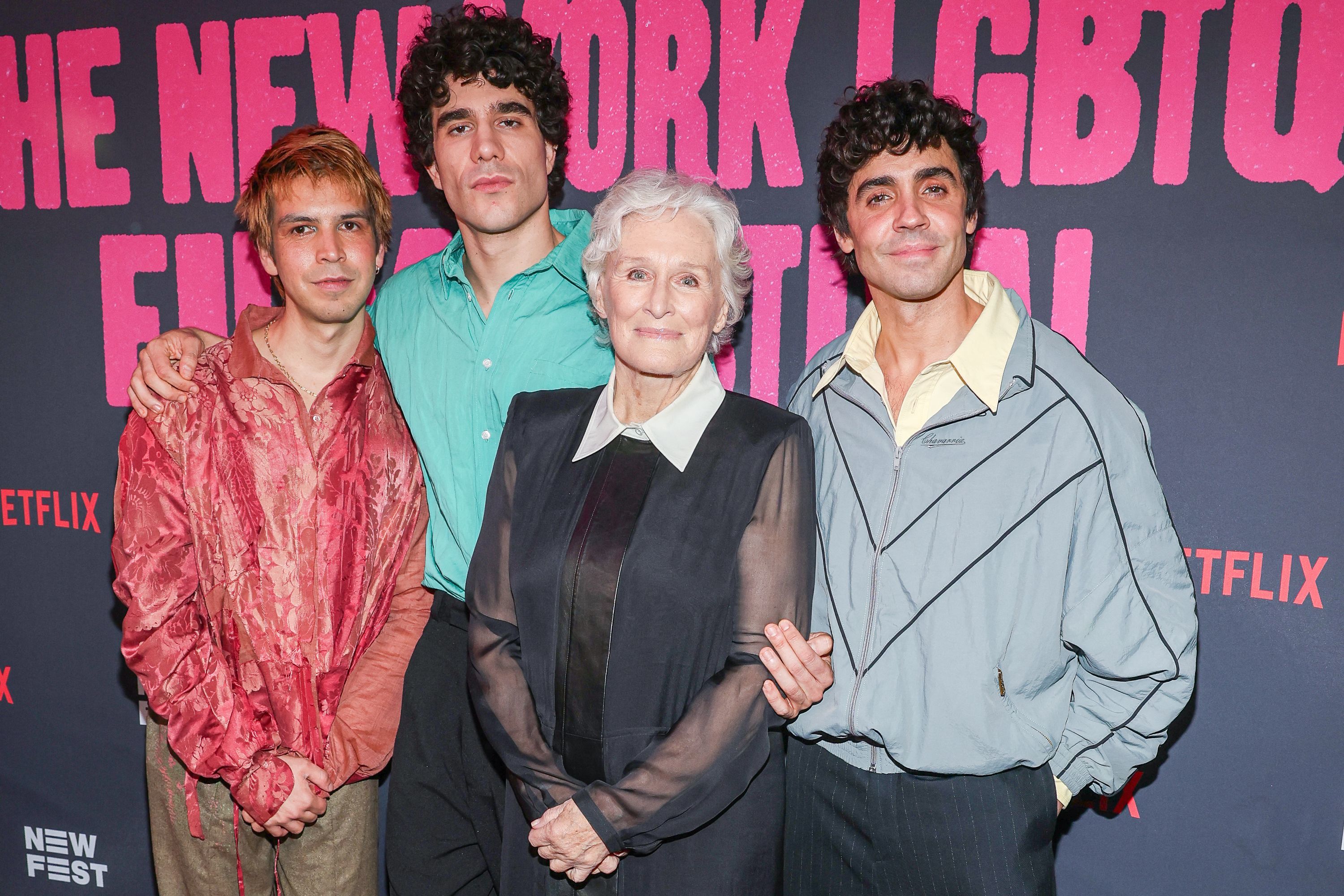 Julio Torres, Javier Calvo, Glenn Close y Javier Ambrossi, en el estreno de 'La bola Negra', durante el festival NewFest, el pasado jueves