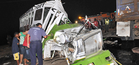 Al menos 24 muertos y 15 heridos en un accidente de carretera en Panamá ...