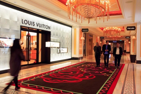 El gigante del lujo LVMH cierra 'una gran añada' con ventas de 23.000 ...
