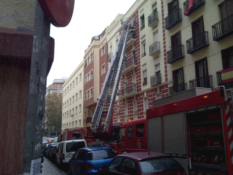 Muere una anciana en una explosión de gas en su vivienda | Madrid ...